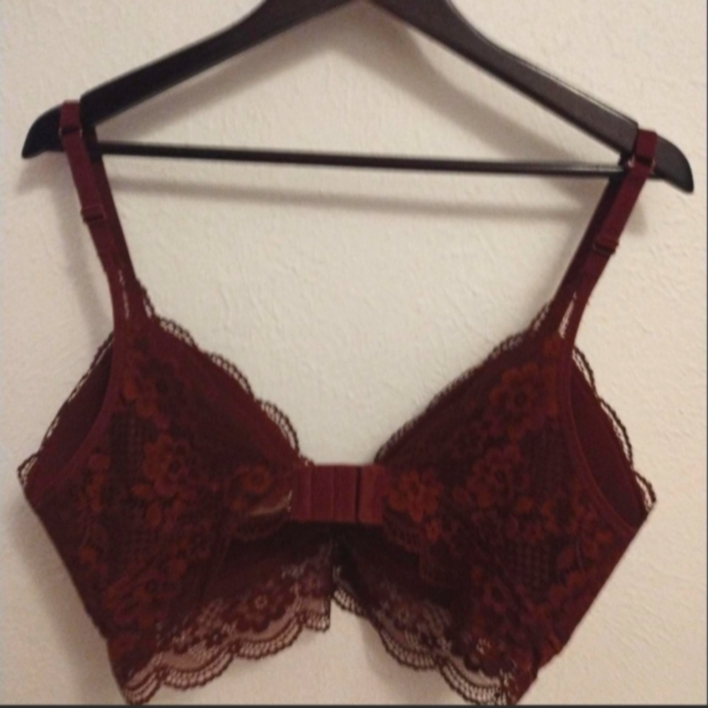 Elegant Lace Bralette - Burgundy